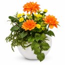Herbststrauß mit orangener Dahlie